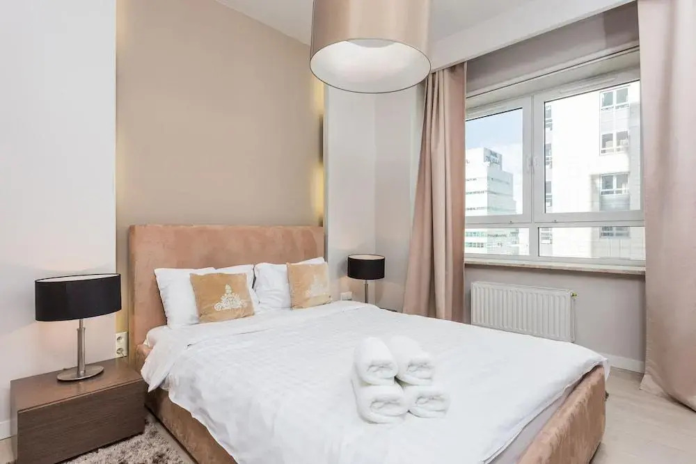Chopin Apartments - Platinum Towers