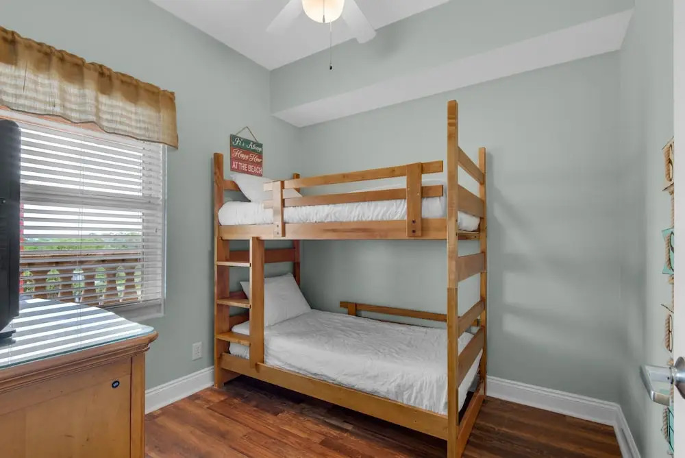 Calypso 1-608 East