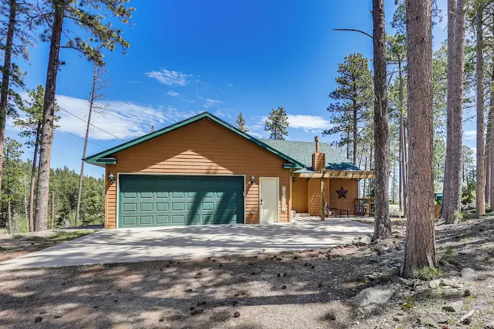 Lead Home in the Mountains w/ Hot Tub + Views!