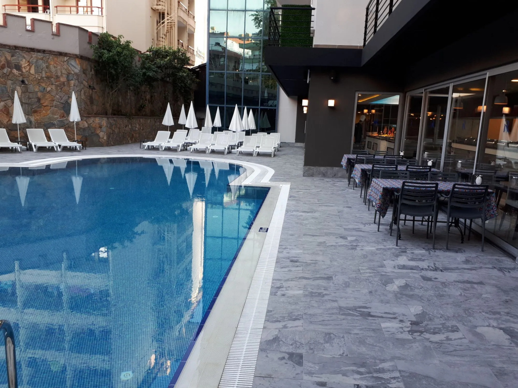 Ramira City Hotel