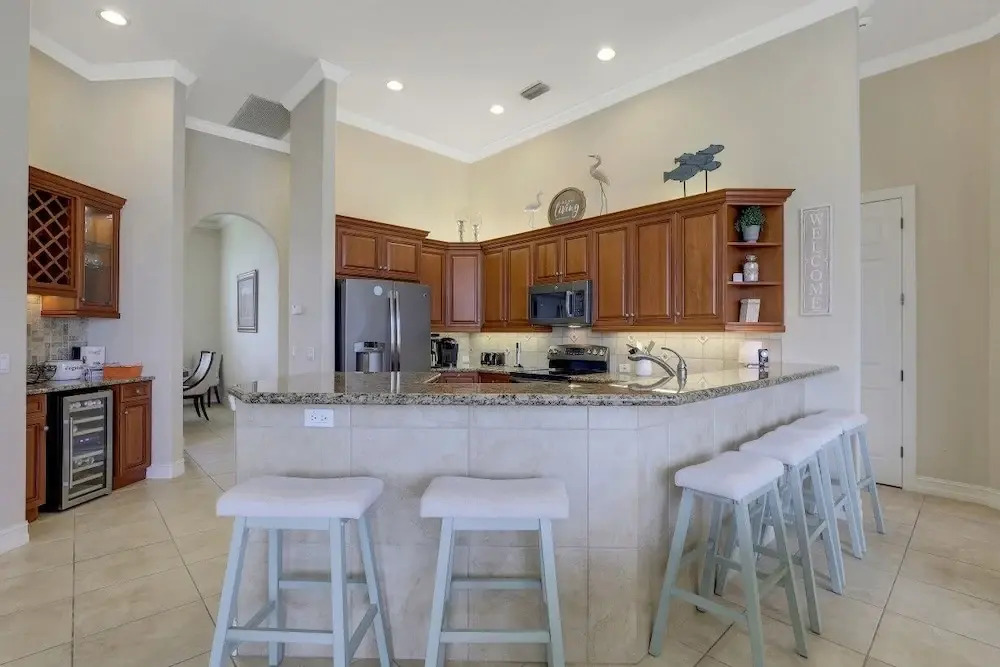Woodbine Ct. 1870, Marco Island Vacation Rental 5 Bedroom Home by Redawning