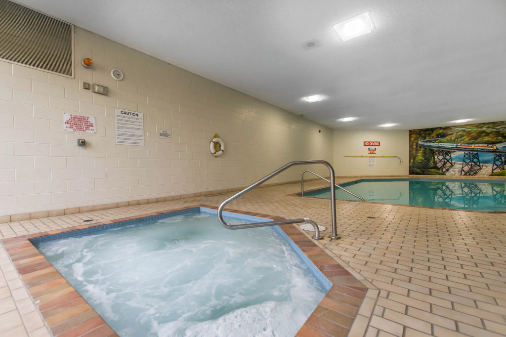 Quality Inn & Suites Bay Front
