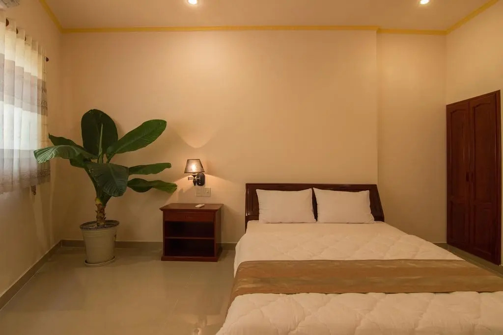 Nhat Ha Hotel
