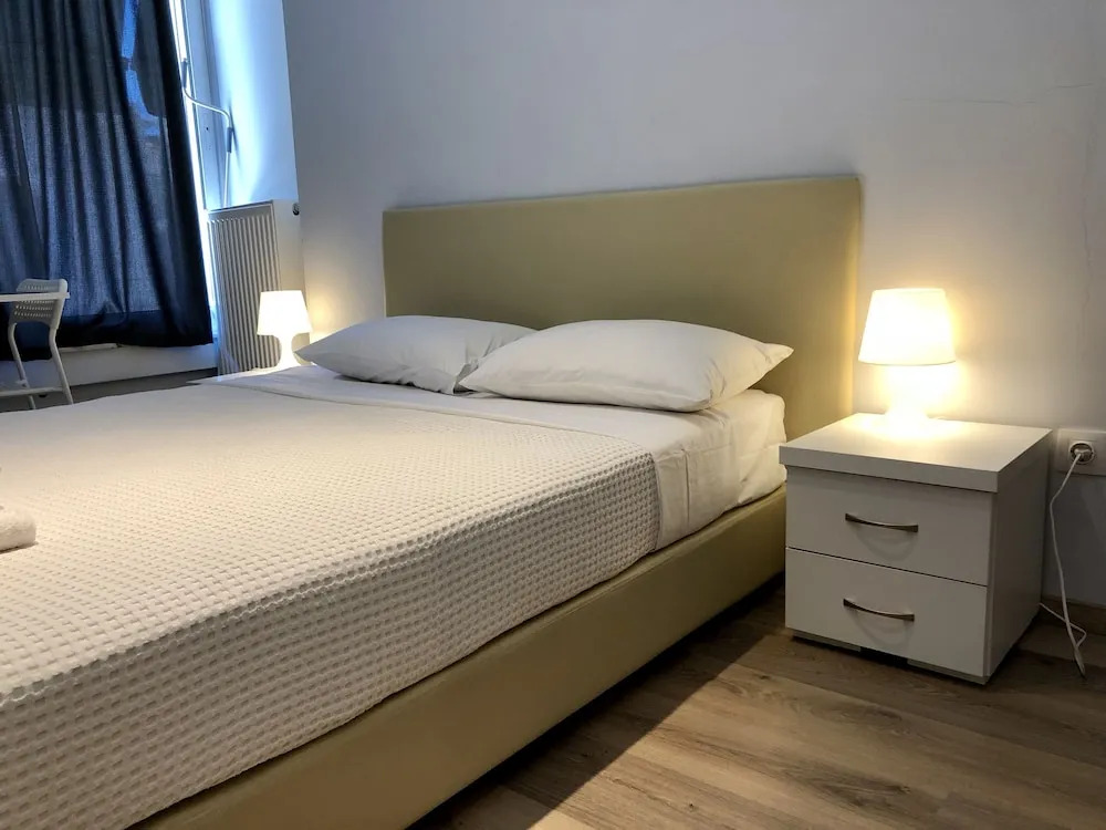 Mitropoleos Charming Studio