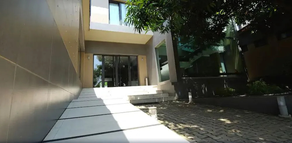 Magno Suites