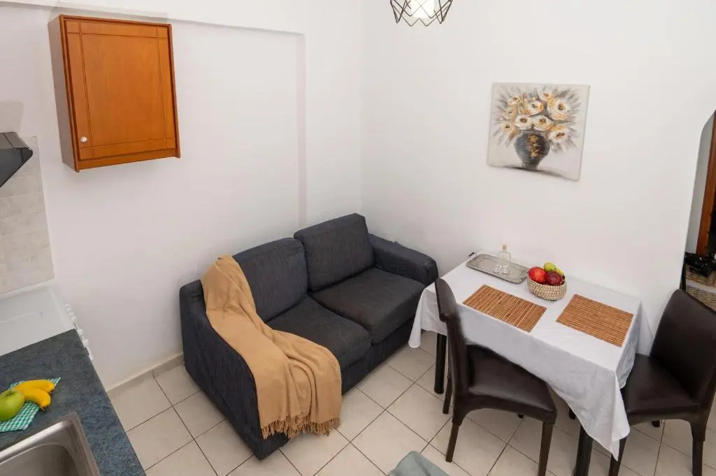 Zenia House