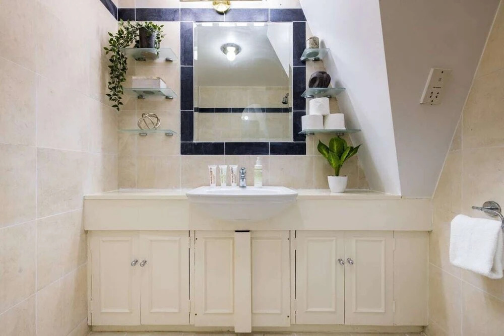 The St Johns Wood Classic - Snazzy 2bdr Flat