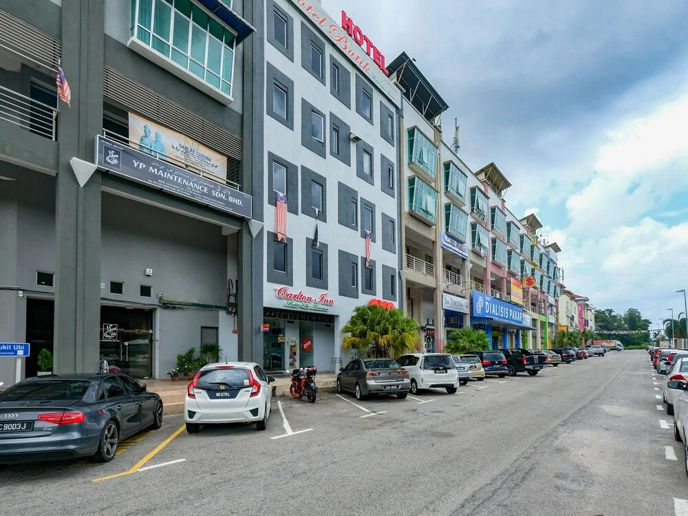 Carlton Inn Bukit Ubi