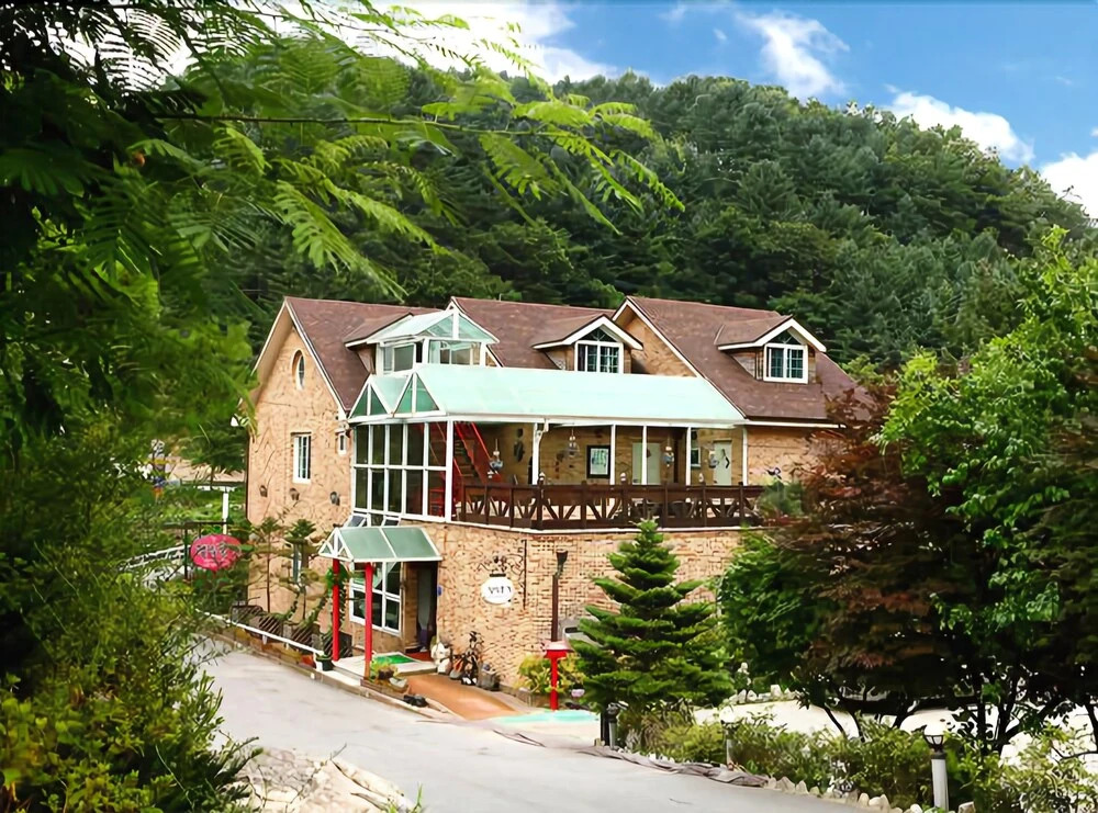 Gapyeong Moonlight View Pension