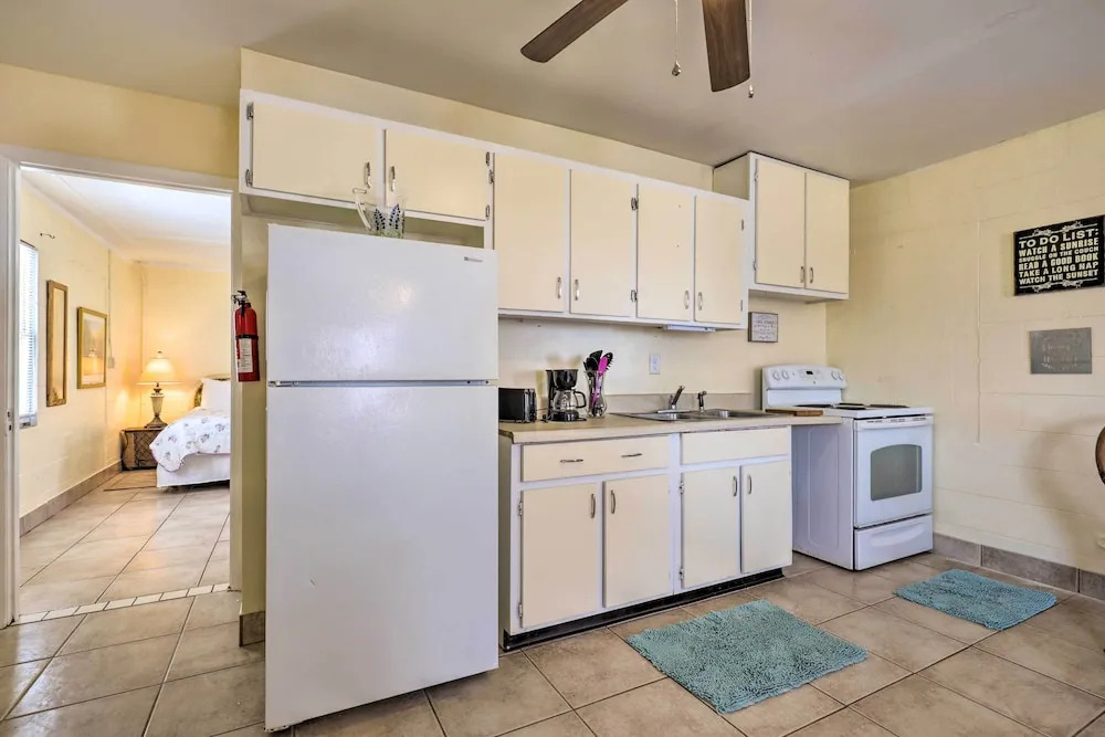 Beachfront Cottage in St Augustine - Pet Friendly!