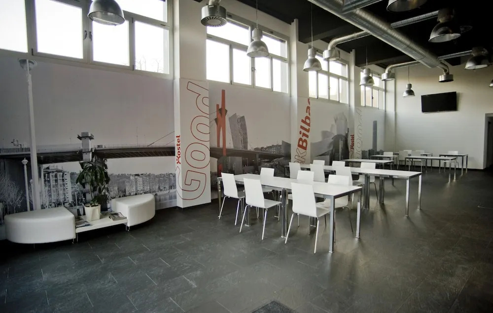 BBK Bilbao Good Hostel