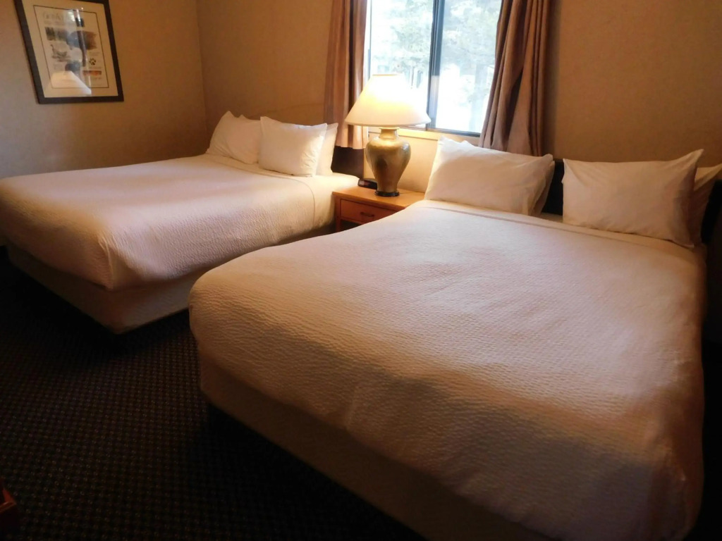 Douglas Fir Resort & Chalets