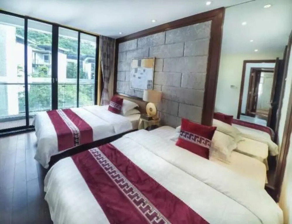 Hot Spring Party Luxury Resort Villa