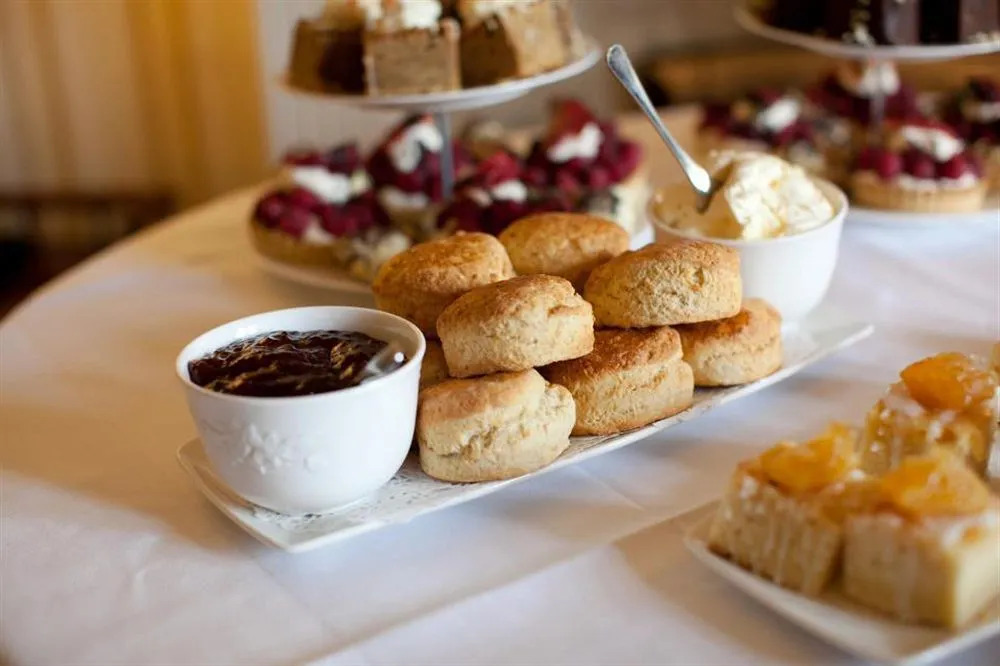 Glen-Yr-Afon House Hotel