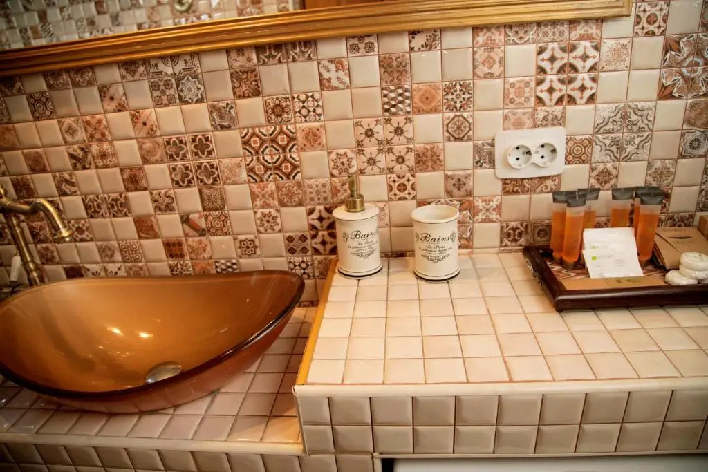 Vintage Apartment - Central 2BDR