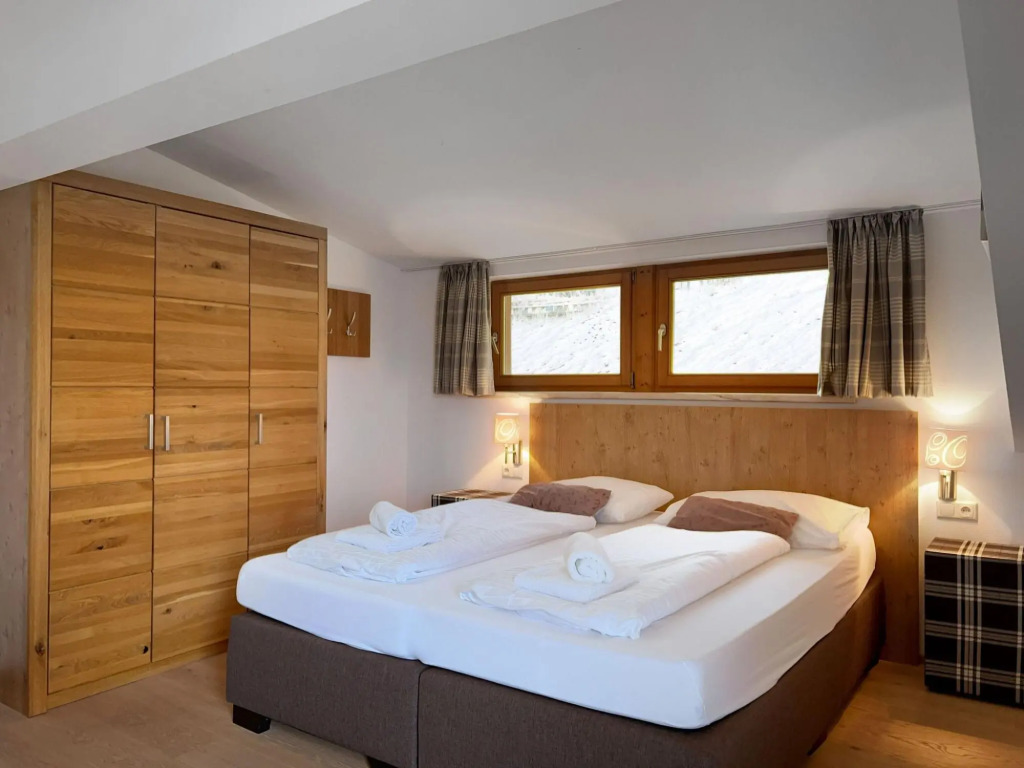 Hilltop apartment in Piesendorf with balcony