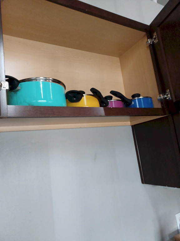 Loft Style Apt with Fast Wifi and Gym!