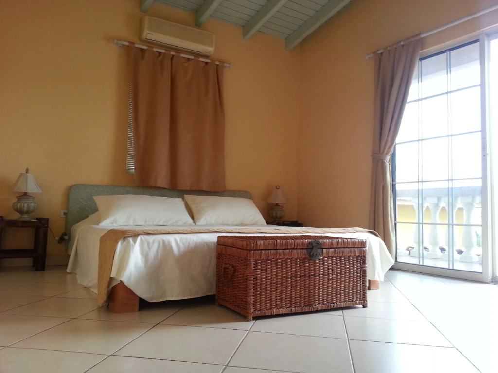 Le Chateau Ocean Villas