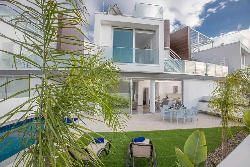Villa Nataly AQ Ol24