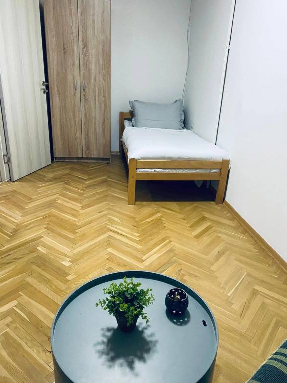Regina's 2bedroom Near Square