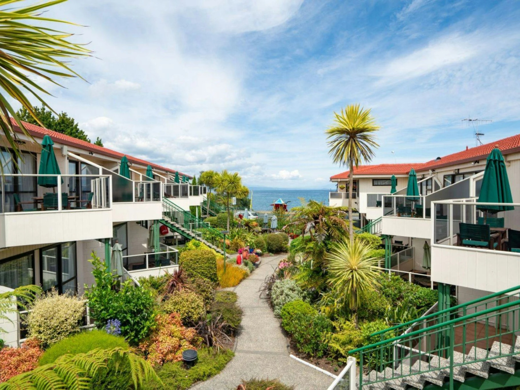 Ika Nui Taupo