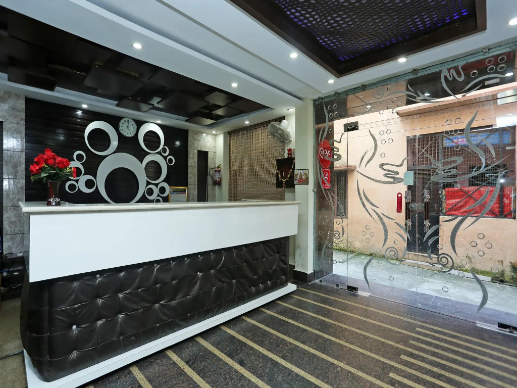 OYO 2974 Hotel Aastha Palace