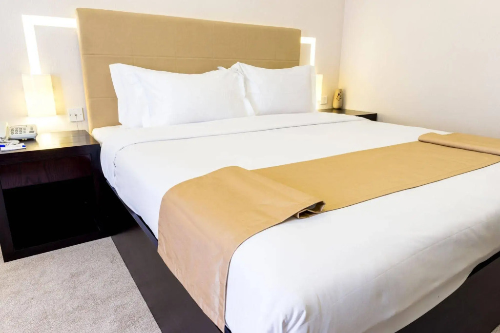 Al Qurum Resort