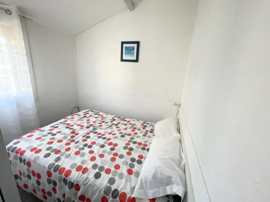 Bel appartement à 300 mètres de la plage +parking