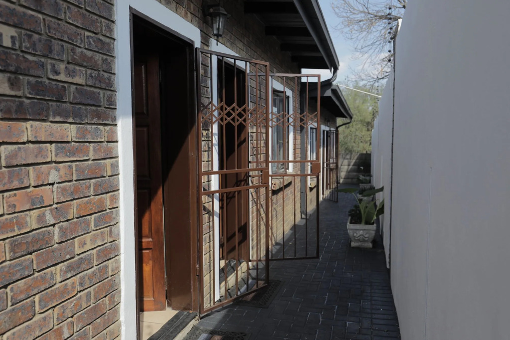 Ledumo Guest lodge