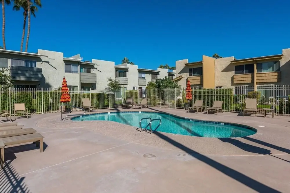 Luxe 2BR Townhouse 4 Heated Pools Walk 2 Old Town