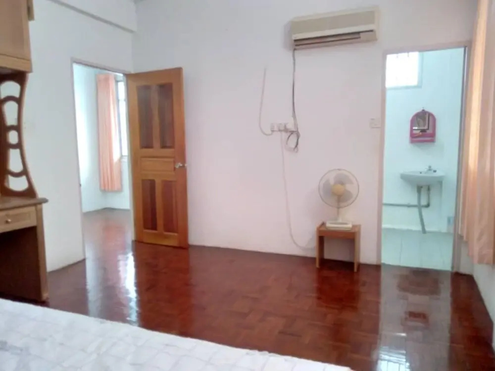 OYO 90310 E Homestay Permai Timur
