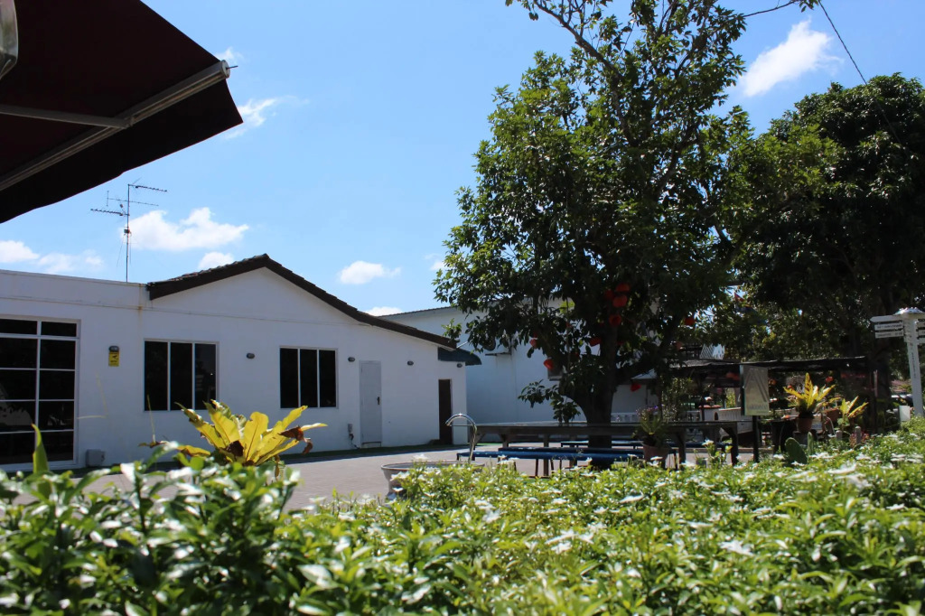RV @ U GARDEN STAY