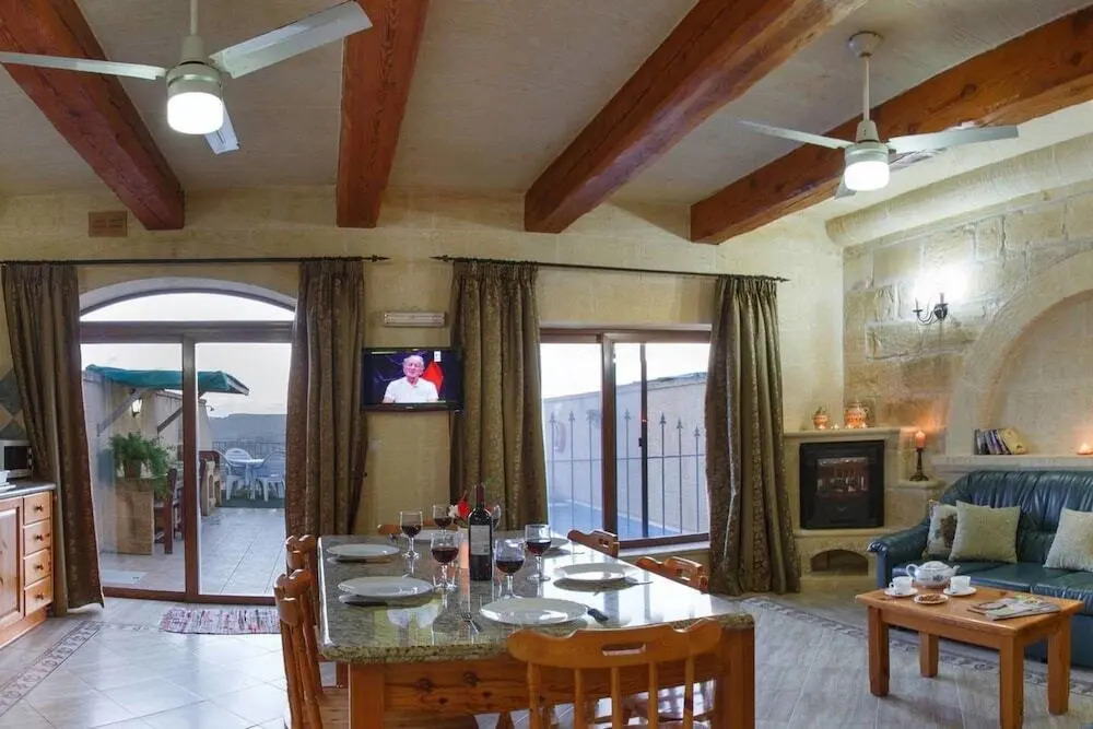 Gawhra - 3 BR Villa with Private Pool - BAG 49938