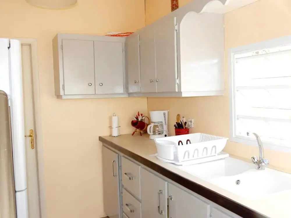 House with One Bedroom in Saint-Martin, with Wonderful Sea View, Furnished Garden And Wifi - 100 M From the Beach