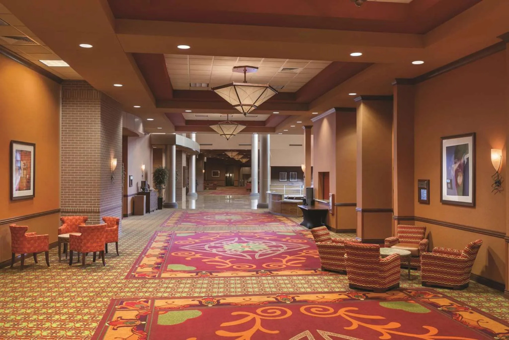 Embassy Suites Omaha- La Vista/ Hotel & Conference Center