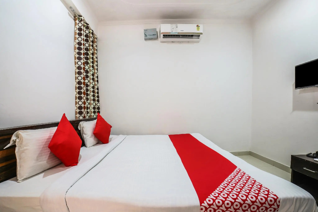 OYO 36978 Hotel Harsh