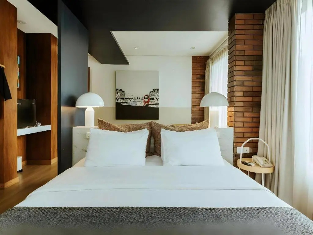The House Tour Hotel with The Potting Shed