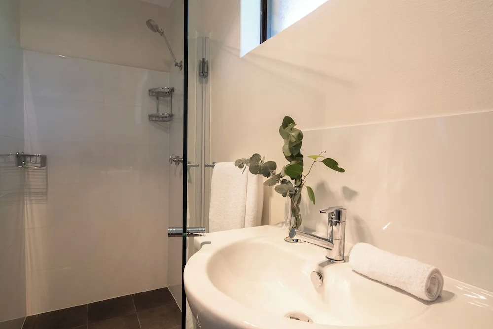 Lithgow Apartments
