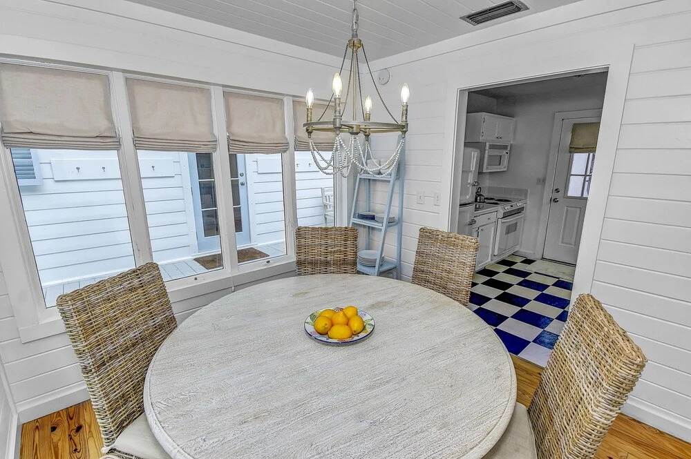 Seaside Cottage "sea Shack" Adorable Tupelo Street, Sleeps 4 1 Bedroom Home by RedAwning