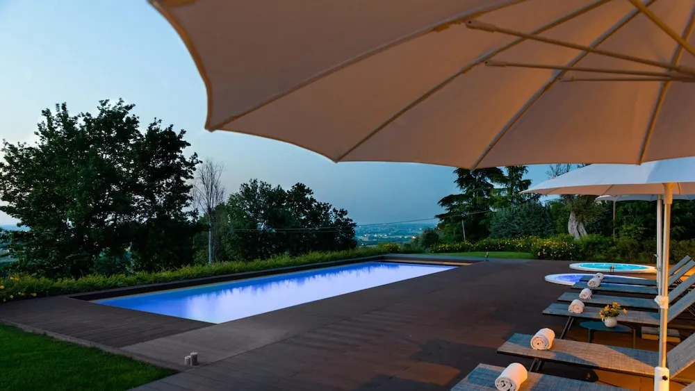 Villa Pergola by Palazzo di Varignana