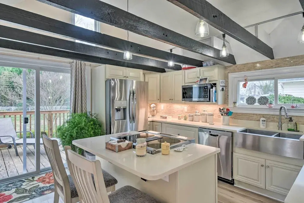 Charming Cape Charles Vacation Rental Home