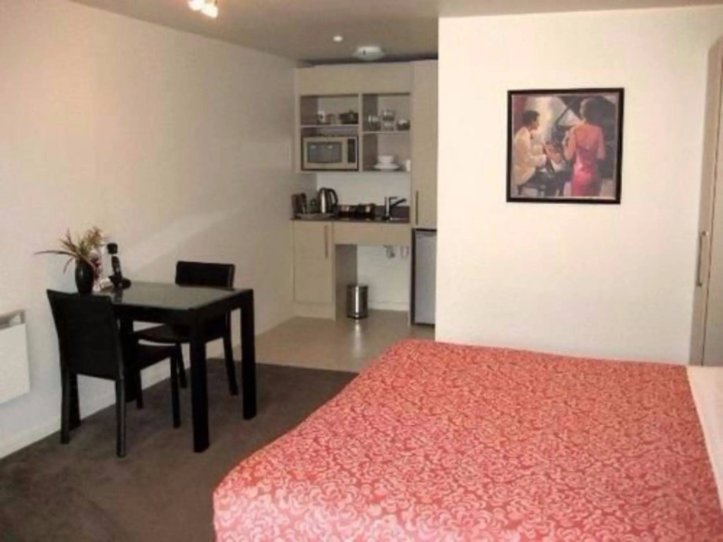 Salerno Motel Apartments