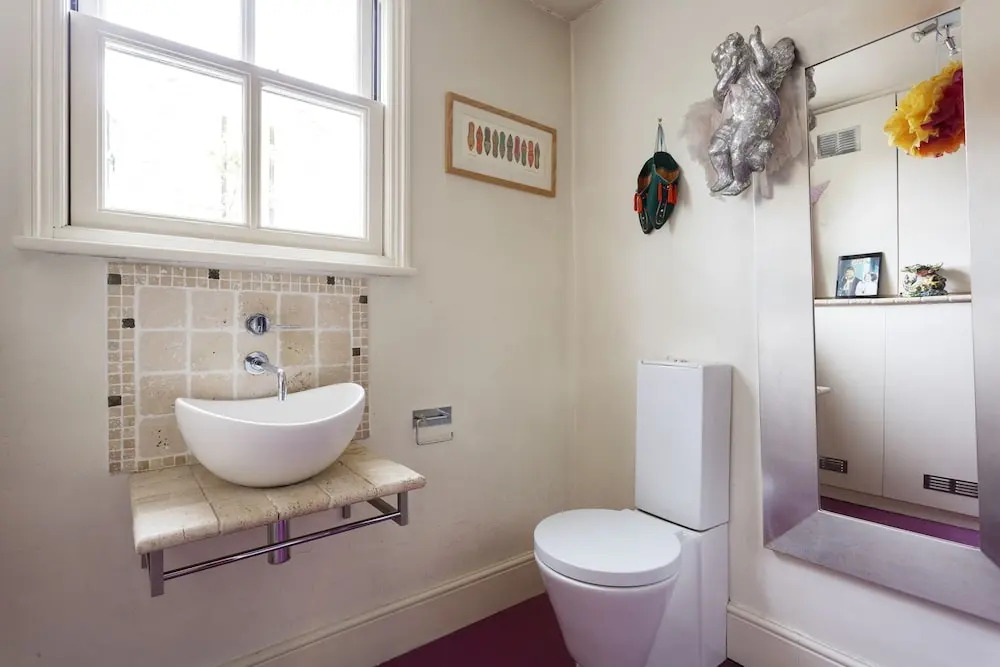 Veeve - Homely Highbury