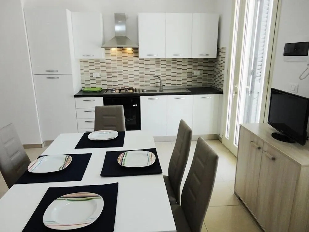 VersoSud - Acton Apartment 14