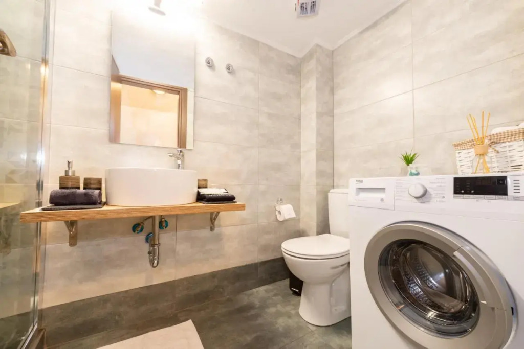 Spacious family home near Acropolis in Koukaki!