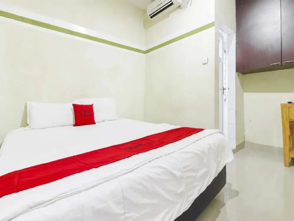RedDoorz near Sun Plaza Medan