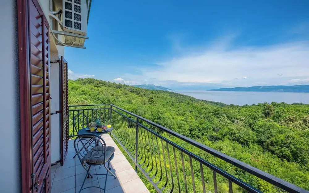 Apartment in Drenje With Sea View Terrace