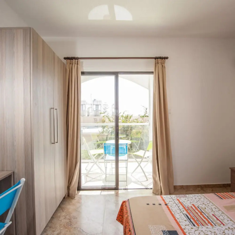 00 HA - HA De Co B in Ayia Napa