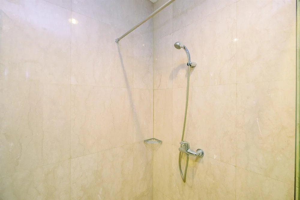 New Furnished And Comfortable 2Br At The Mayflower Apartment