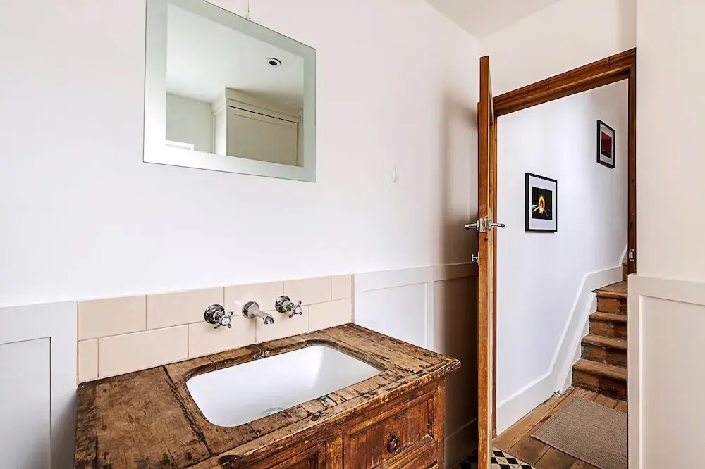 Stylish Chiswick Apartment With a Private Terrace